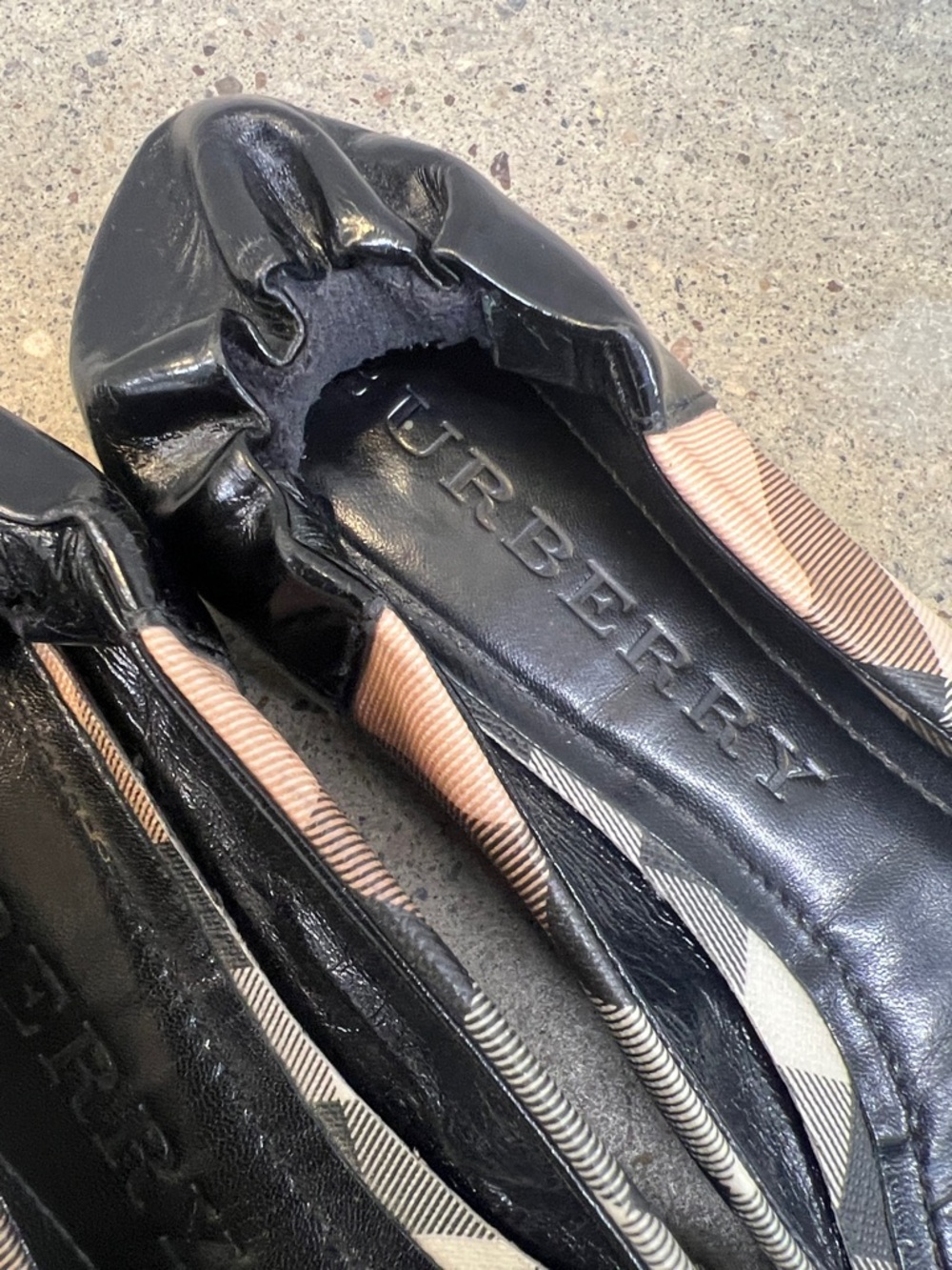 Burberry Black Leather Ballet Flats with Classic Check Trim - Picture 2 of 6